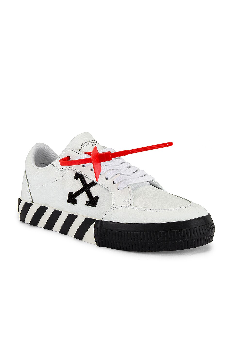 black & white low vulcanized sneakers