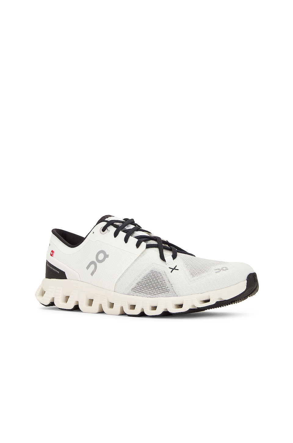 On Cloud X 3 in Ivory & Black