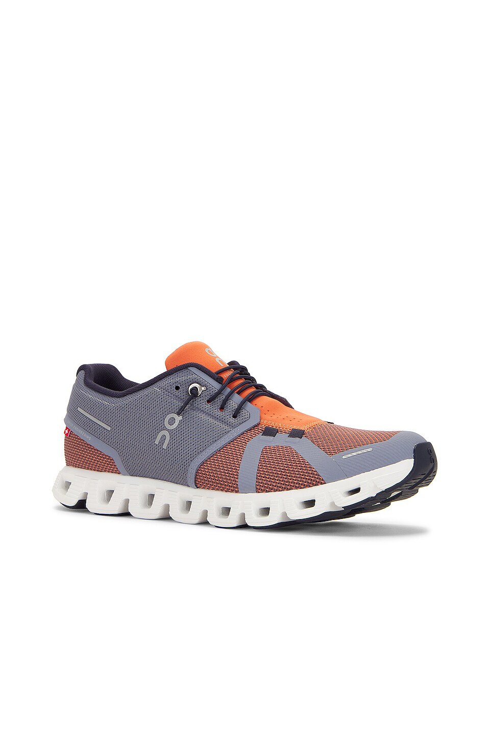 On SNEAKERS CLOUD 5 