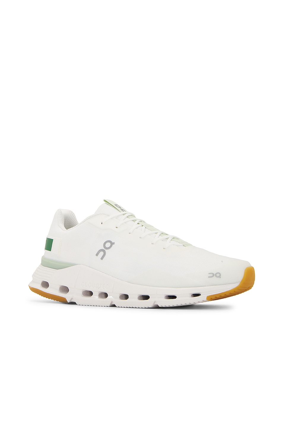 On Cloudnova Form in White & Green