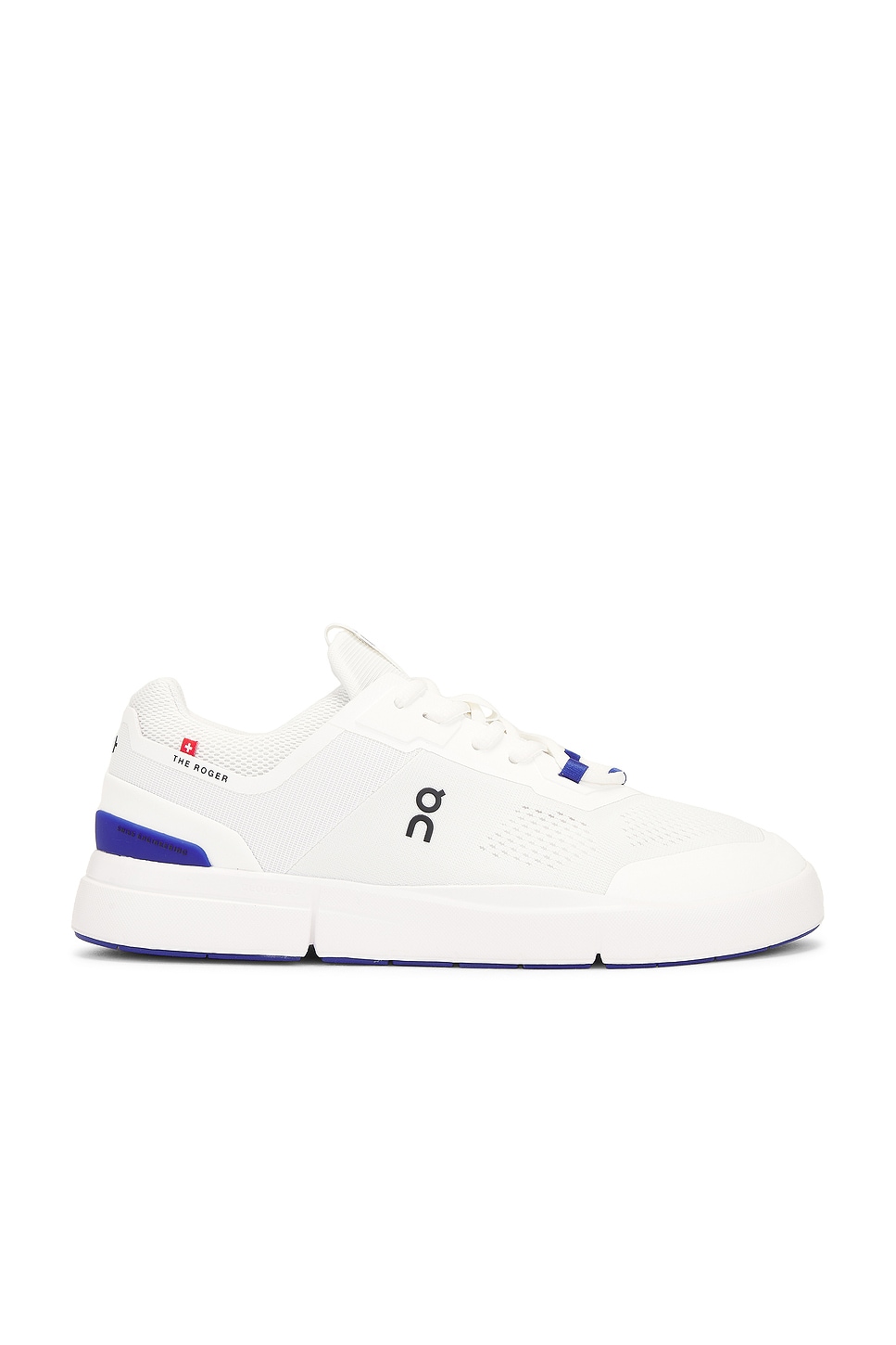 On ROGER スニーカー - White & Indigo | REVOLVE