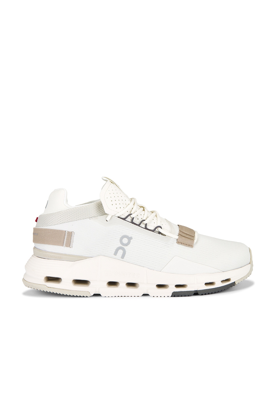on ⭐️クラウドノヴァ2 ⭐️25.０　Ice＆Sand On CLOUDNOVA 2 スニーカー - Ice & Sand | REVOLVE