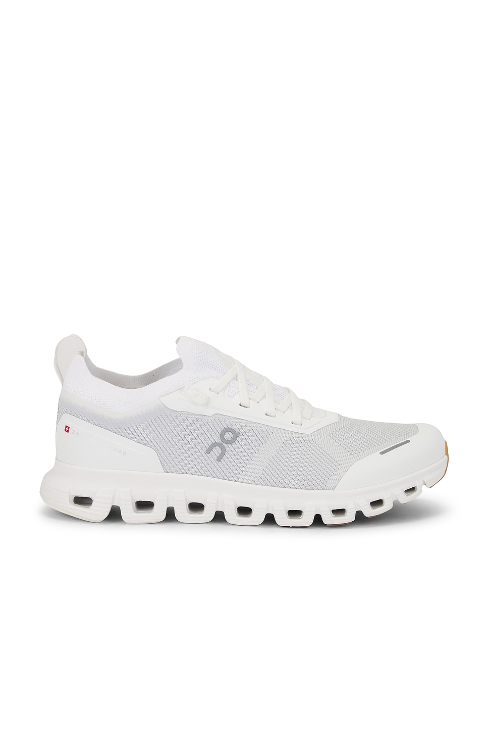 On CLOUD 6 スニーカー - White | REVOLVE