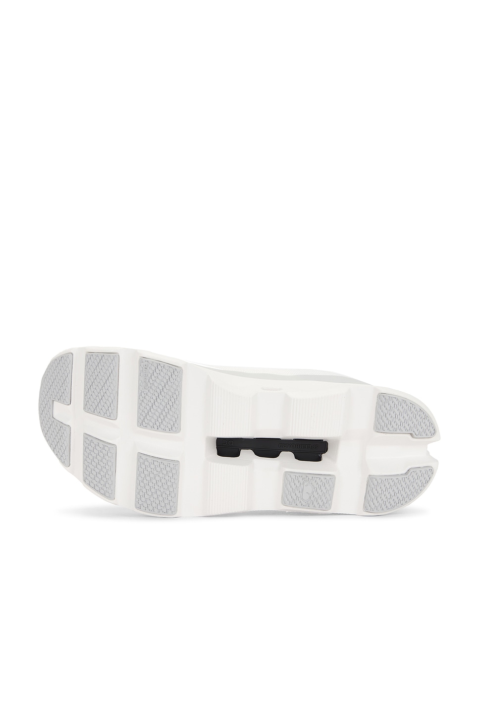 On CLOUDMONSTER スニーカー - White | REVOLVE