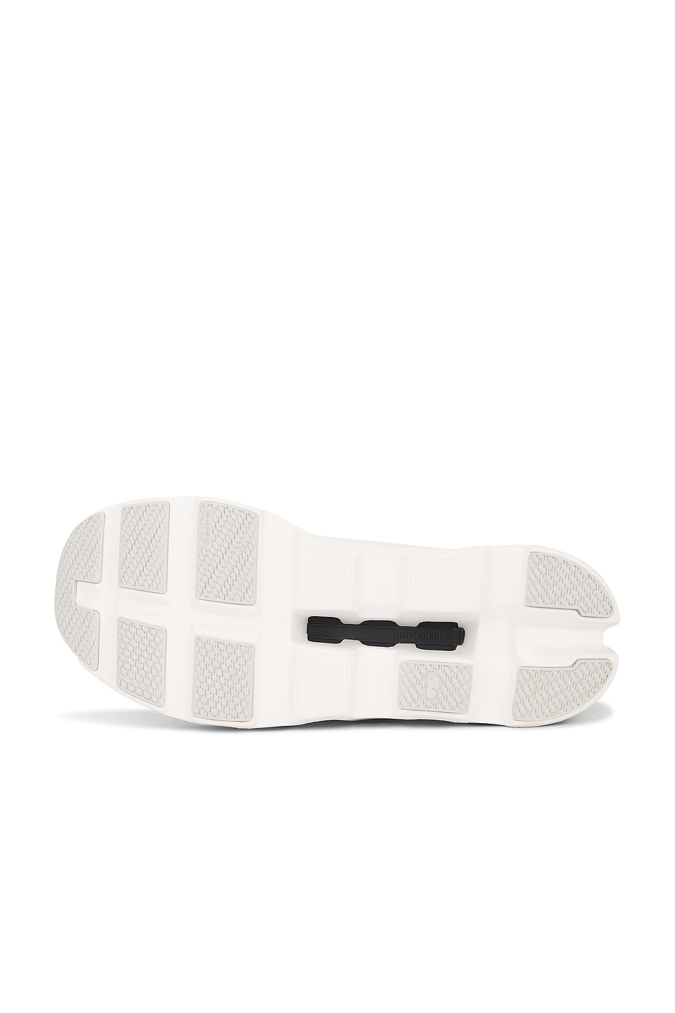 On CLOUDMONSTER スニーカー - White | REVOLVE