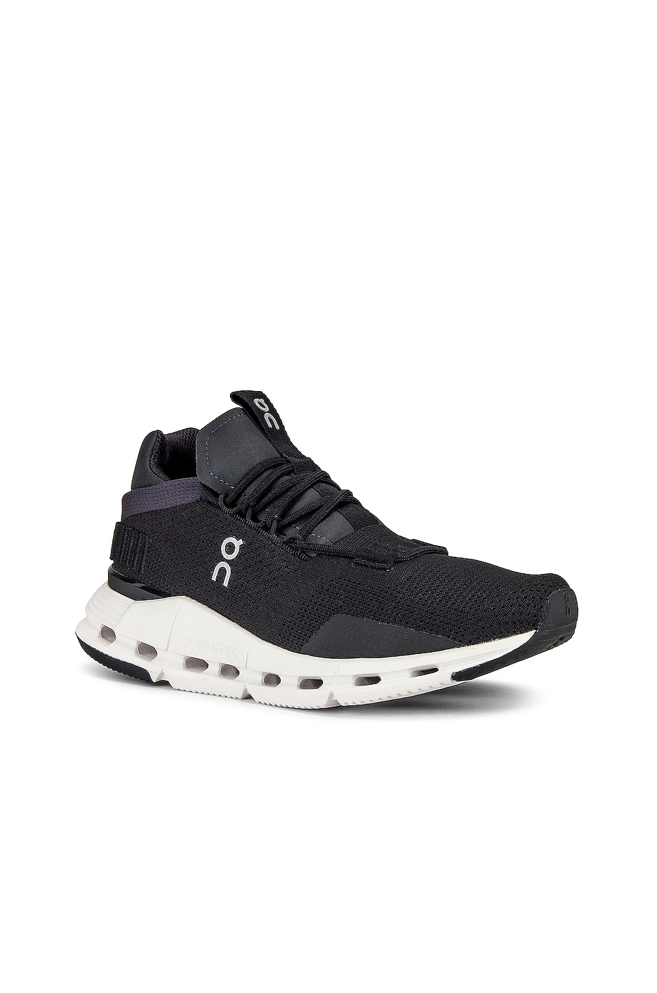 On CLOUDNOVA 스니커즈