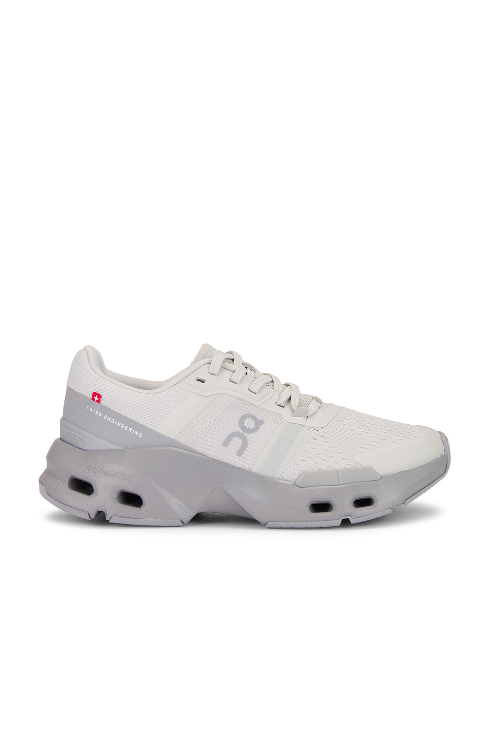 ON Cloudpulse Motivny Sneaker