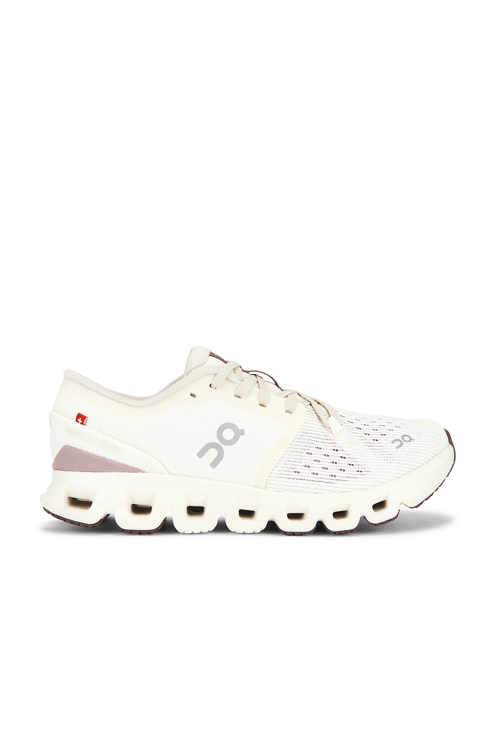 On Cloud X 4 W Sneaker in Ivory & Heron | REVOLVE