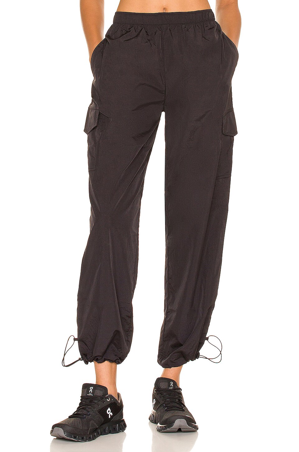 onzie Parachute Cargo Pant in Black 