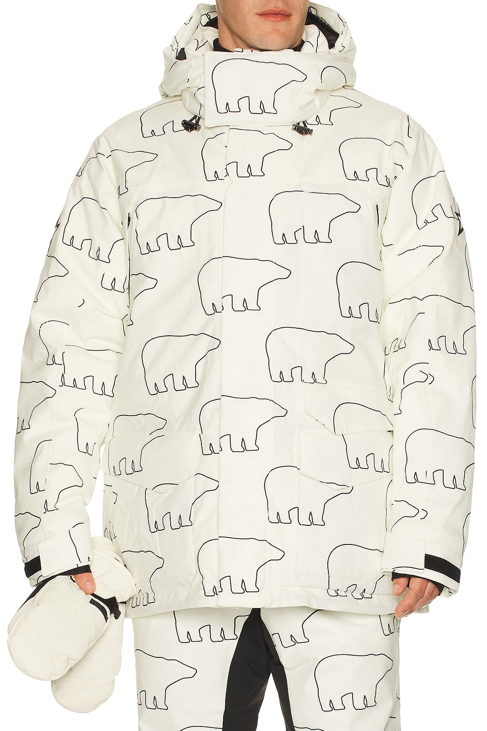 PERFECT MOMENT クマ柄スノーボードジャケット Perfect Moment Max Insulated Ski Parka in Bear Print | REVOLVE