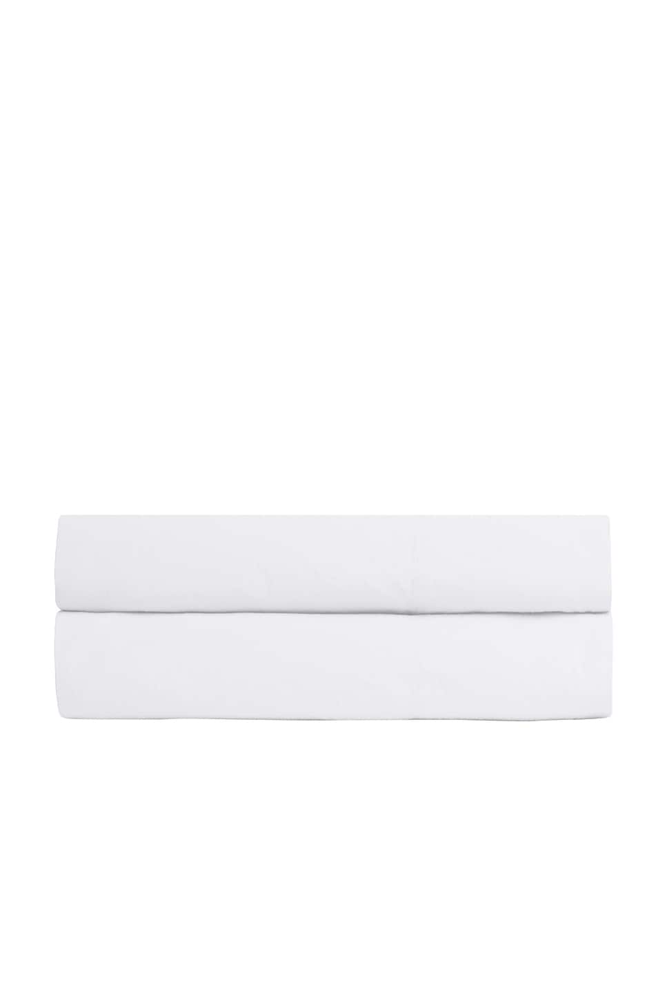 Parachute Percale Fitted Sheet in White REVOLVE