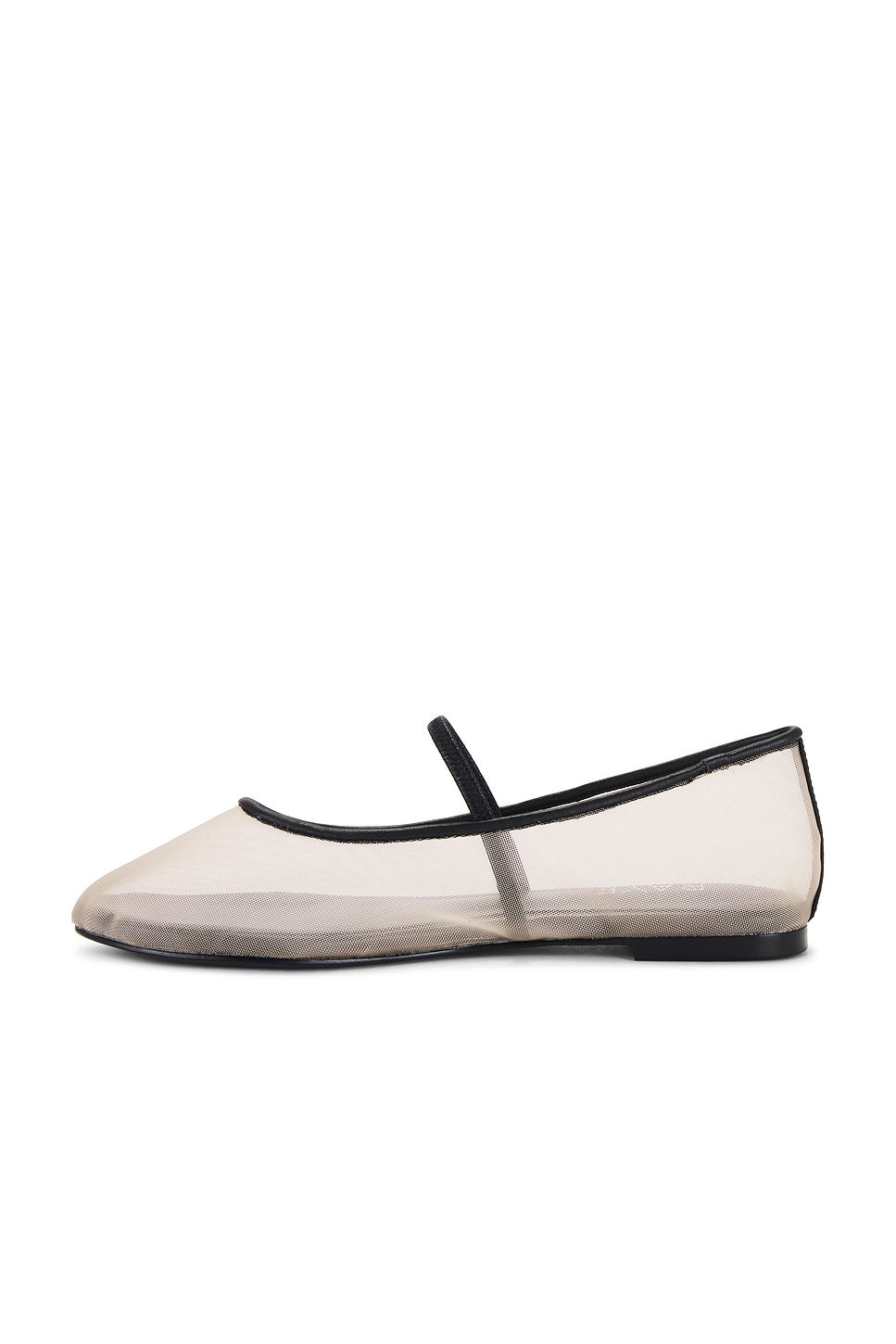Jolie Flat