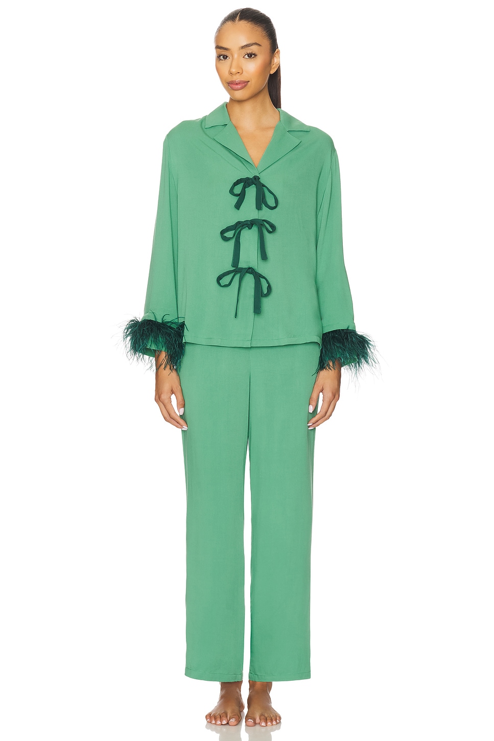 The Bow Pajama Set With Detachable Feathers