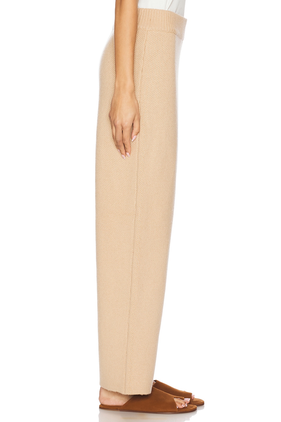 Amara Pant - Thumbnail 3