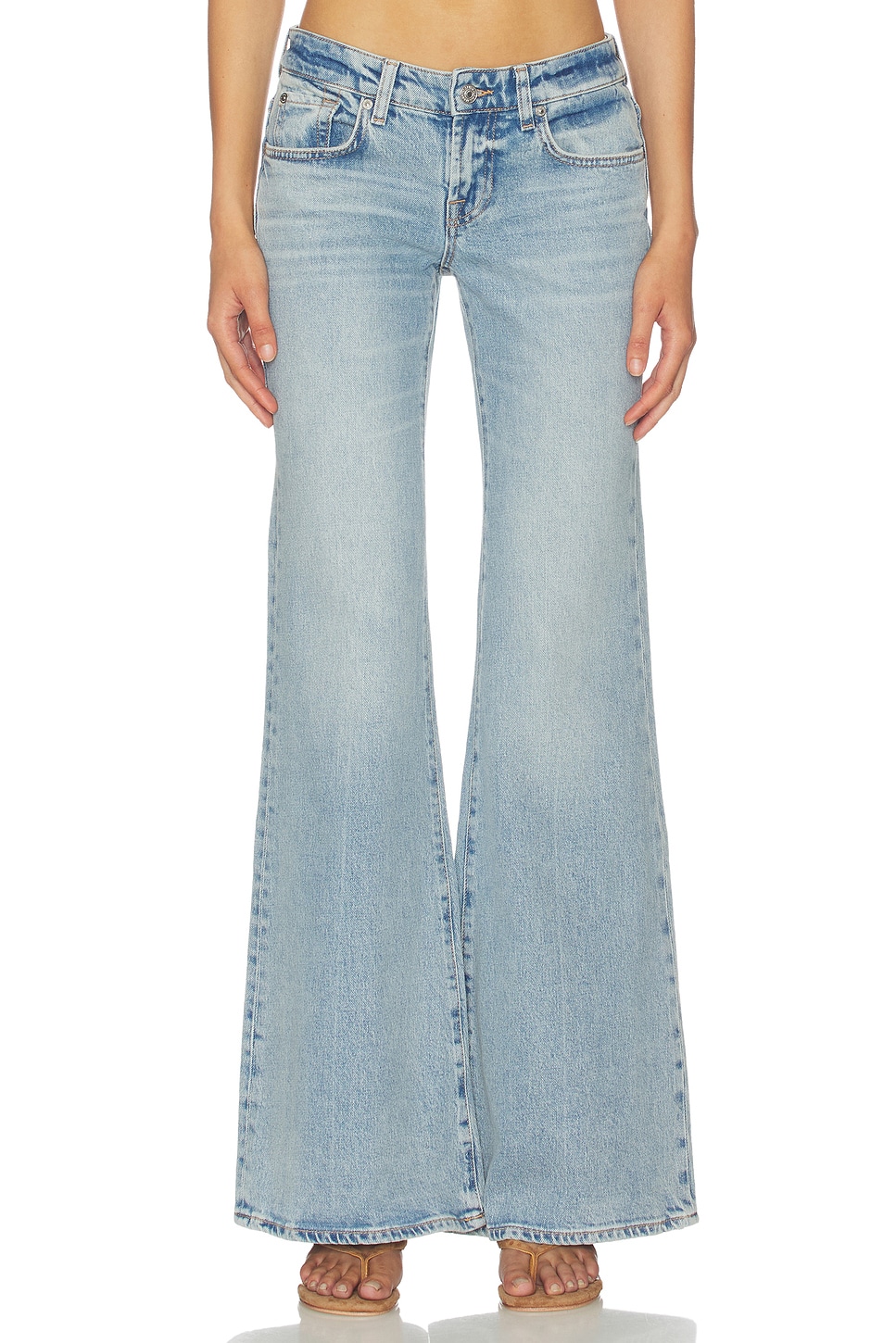 Low Flare Jean - thumbnail 2