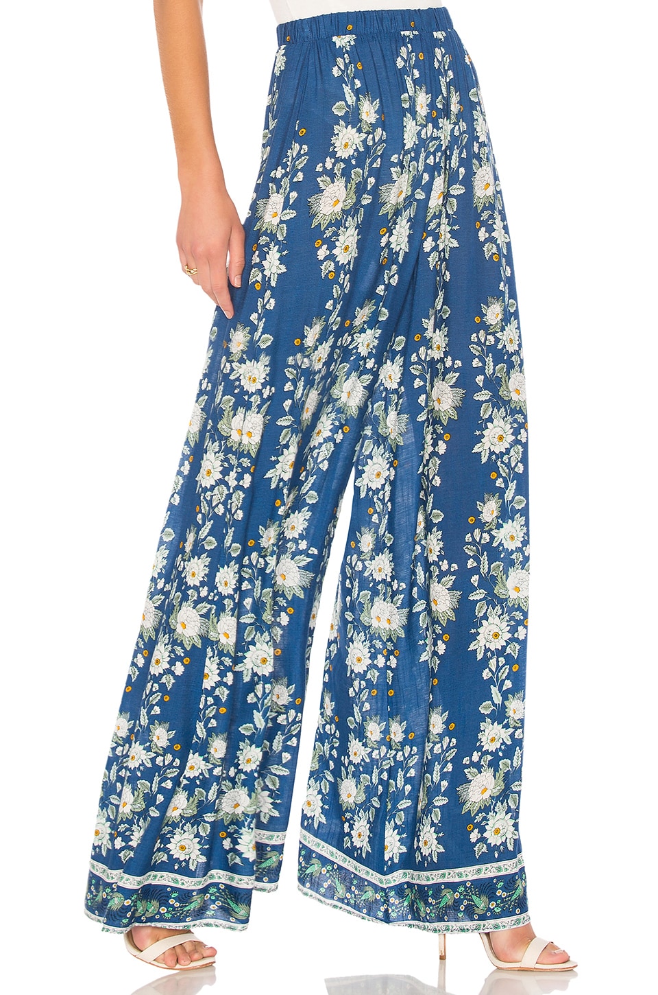 Show Me Your Mumu Best Pants in Brunch of Blooms Cruise | REVOLVE