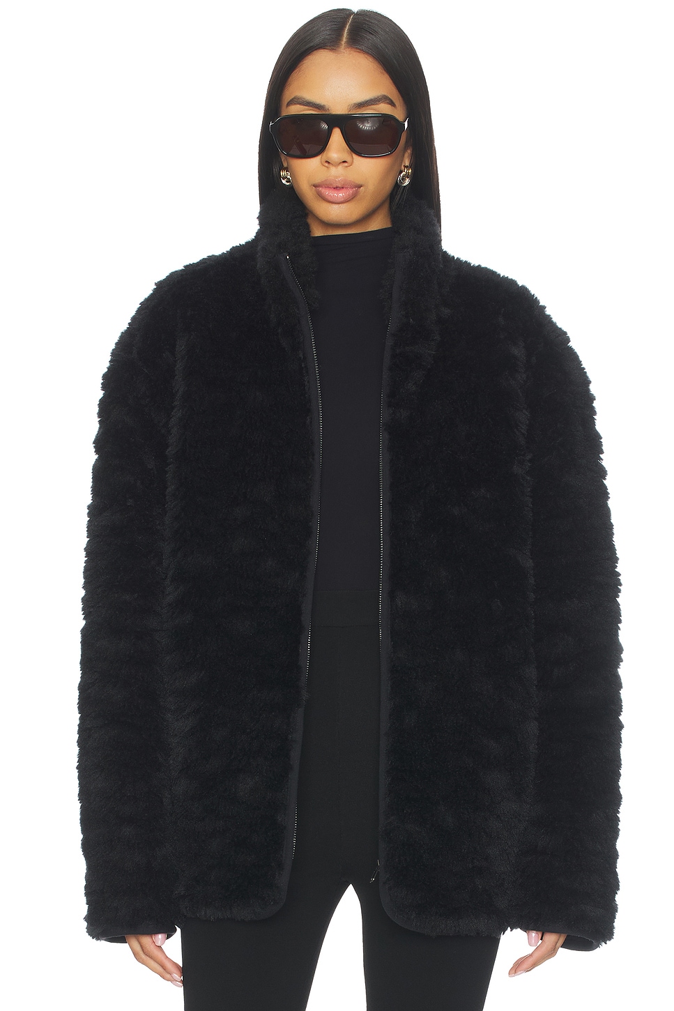 ジャケット・アウター SKIMS FAUX FUR ZIP UP JACKET SKIMS Faux Fur Zip Up Mock Neck Jacket in Onyx | REVOLVE