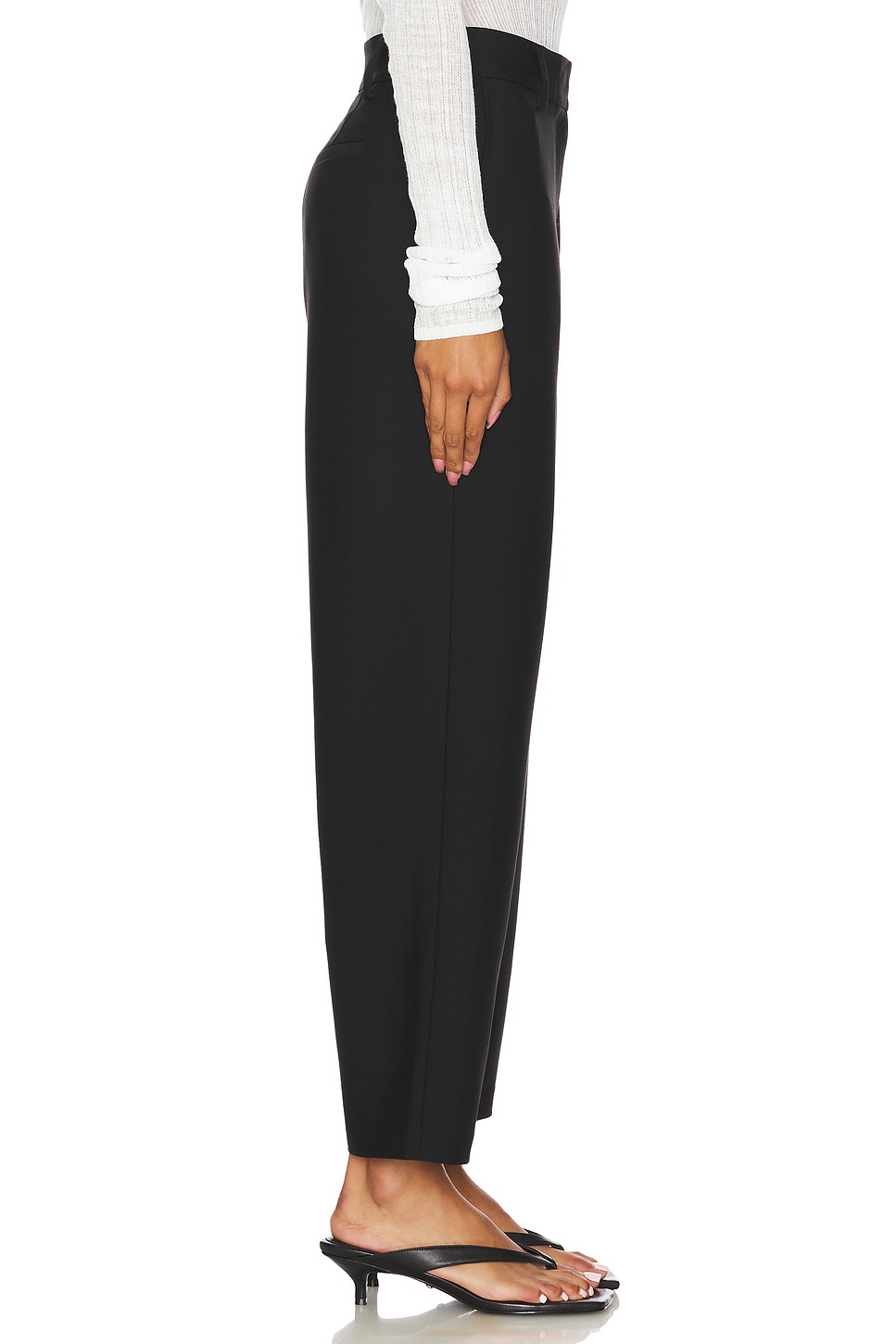 Junia Pant - Thumbnail 3