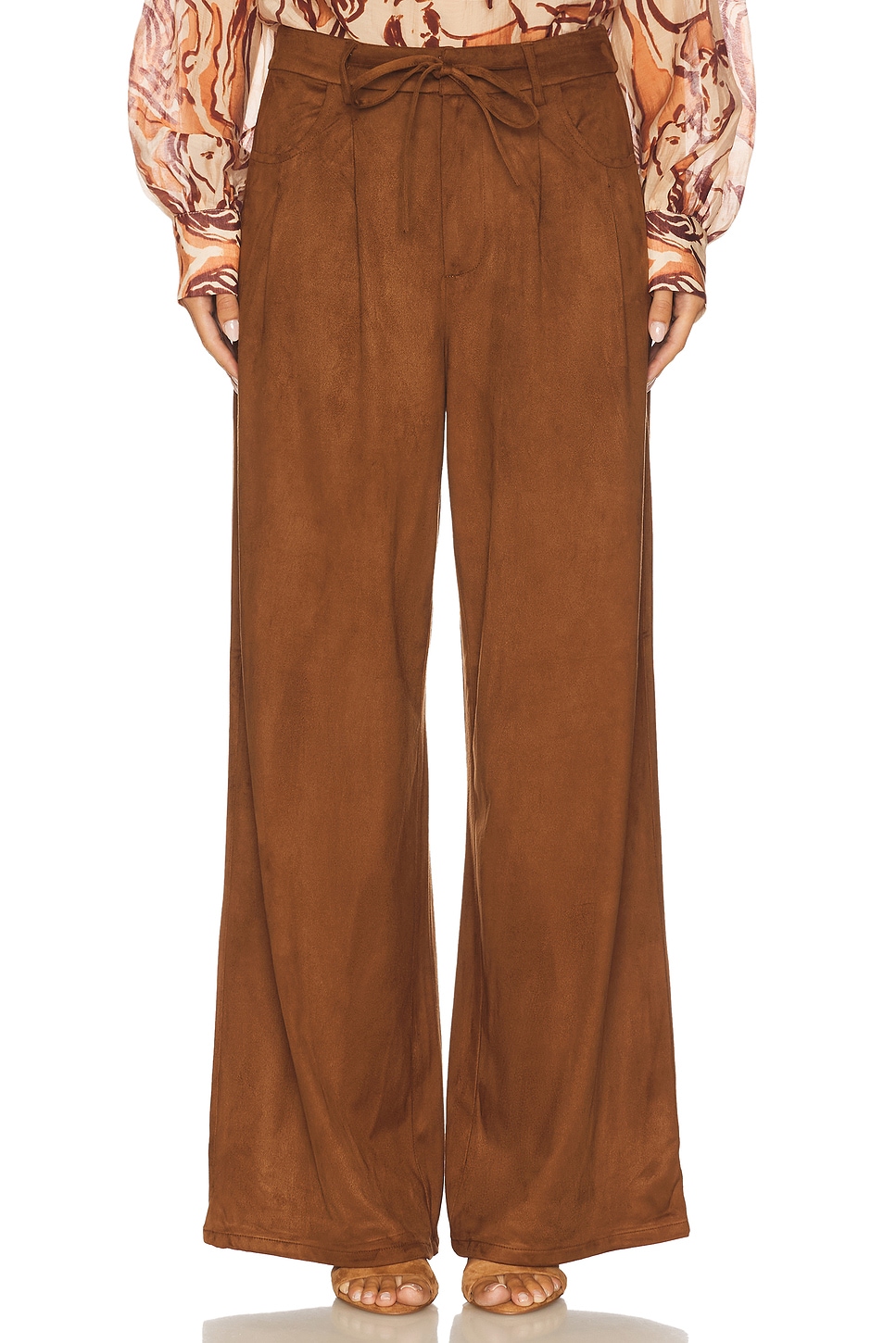Steve Madden Alysia Pant in Chicory Coffee | REVOLVE