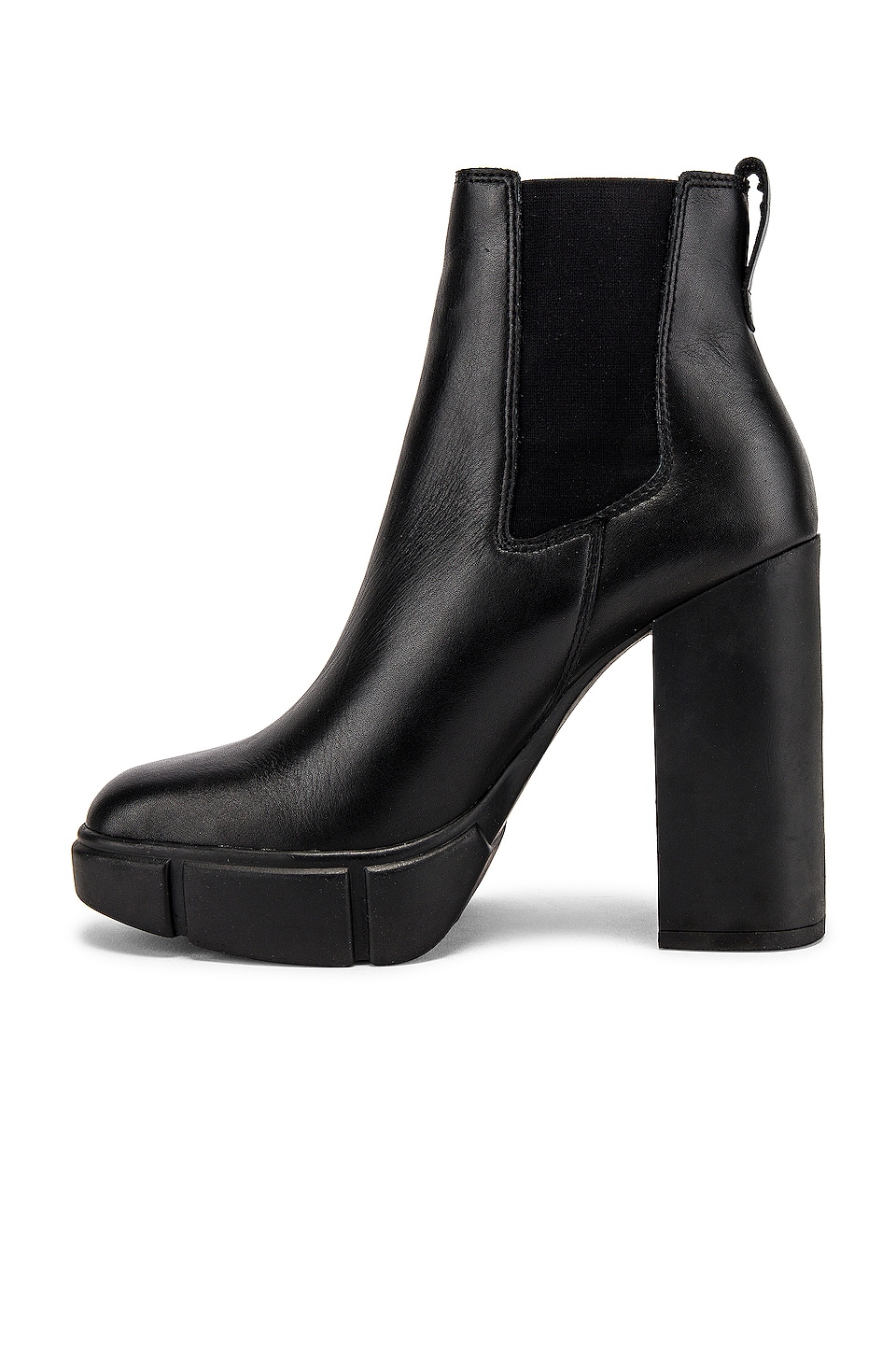 expert bootie steve madden