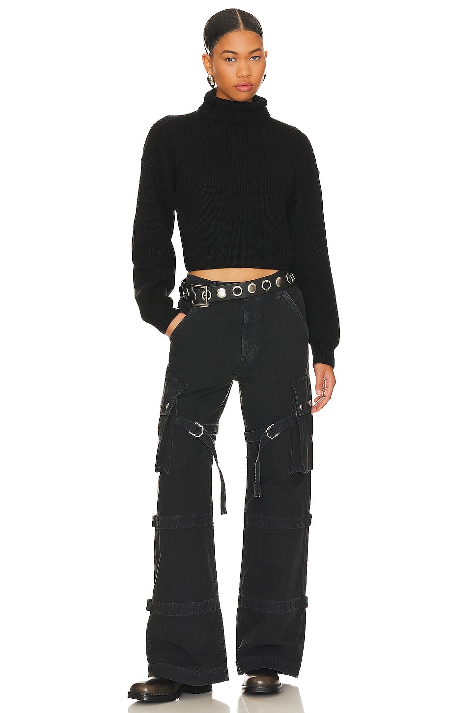 black turtleneck and jeans outfit inspo 