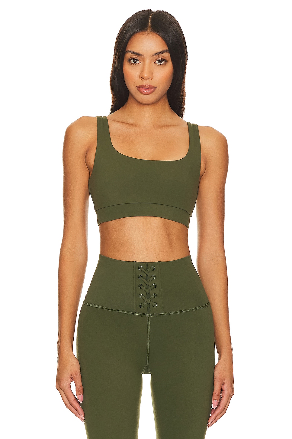 revolve strut this