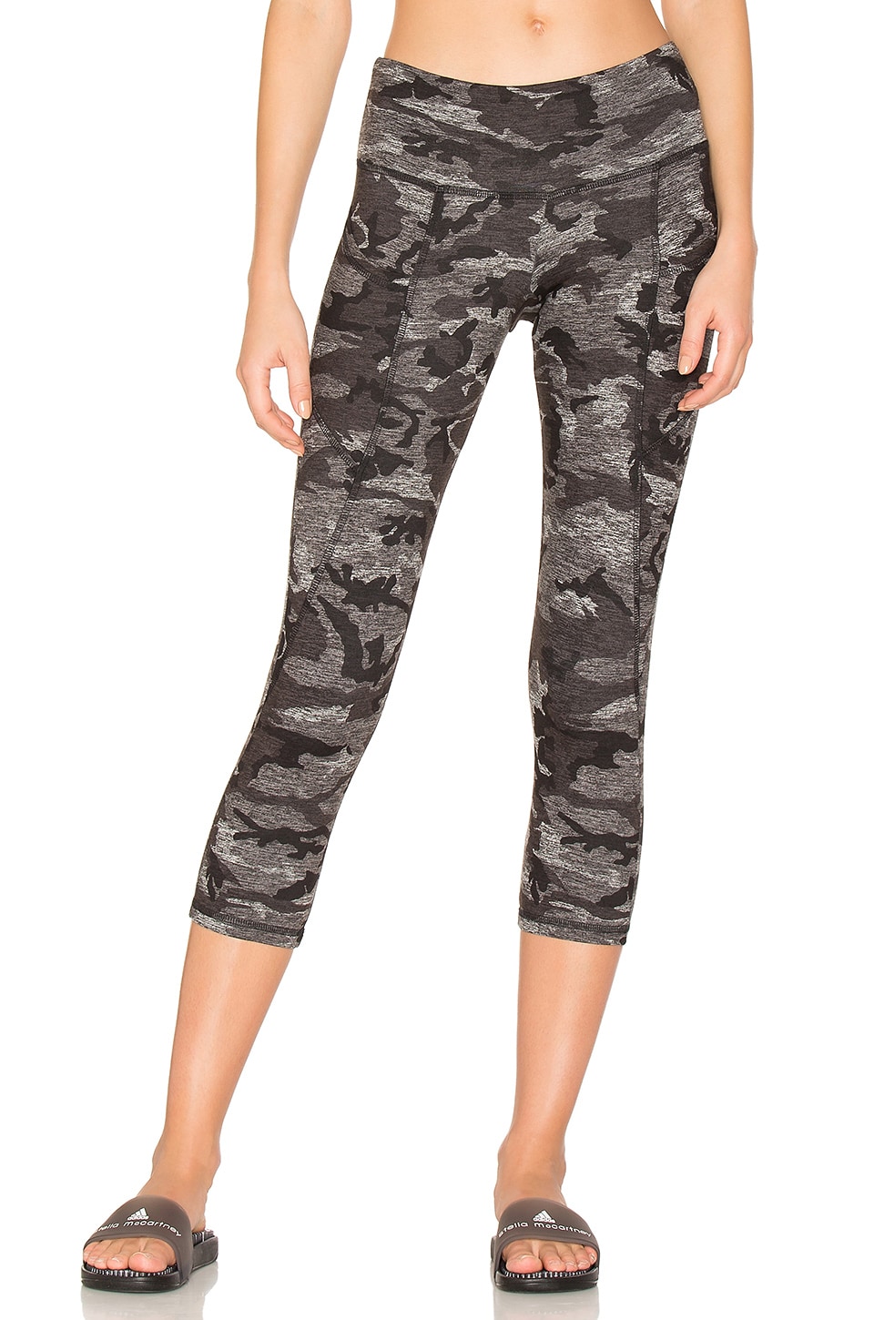 STRUT-THIS The Flynn Crop Legging in 