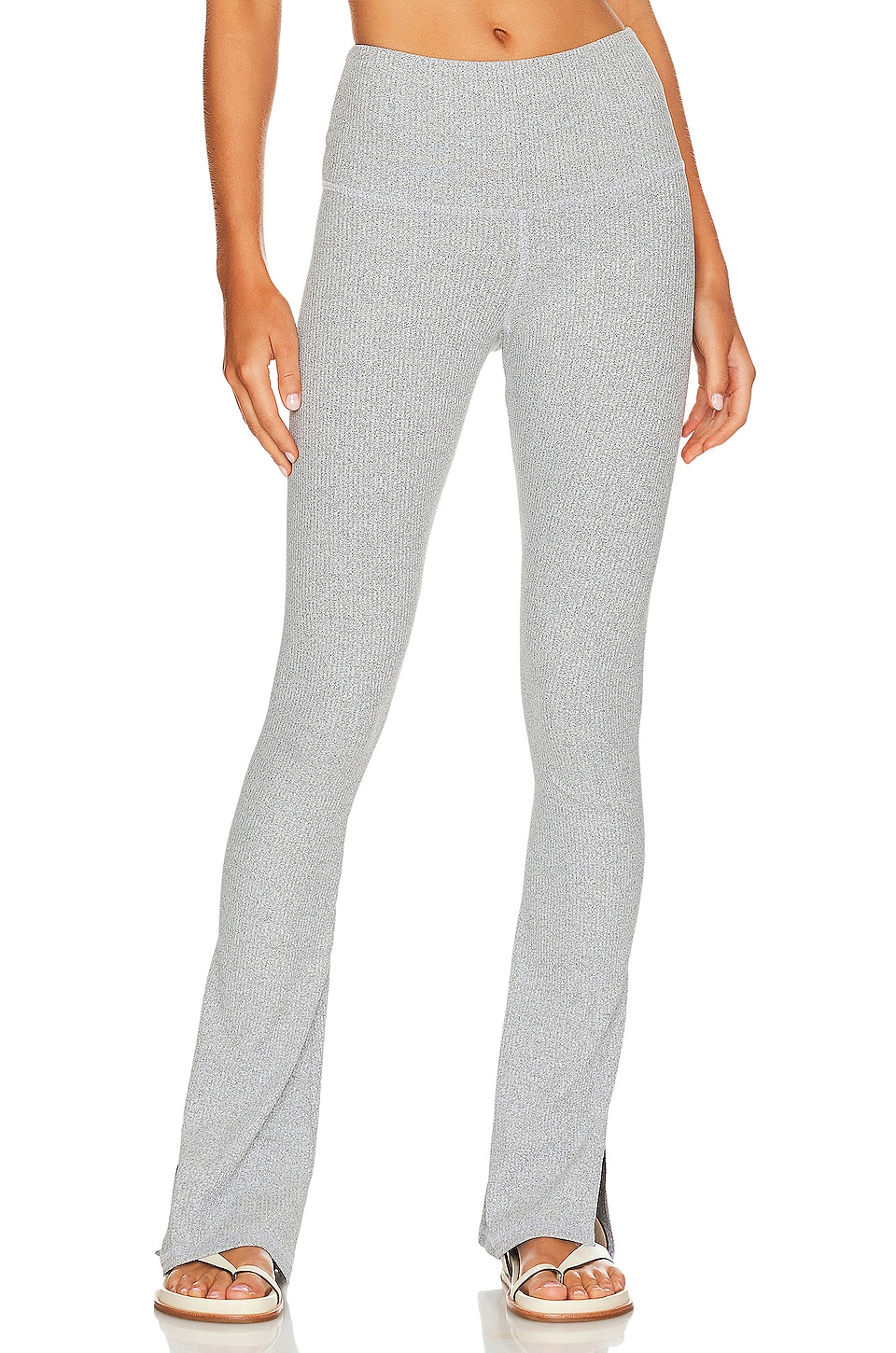 Strut this cheap yoga pants