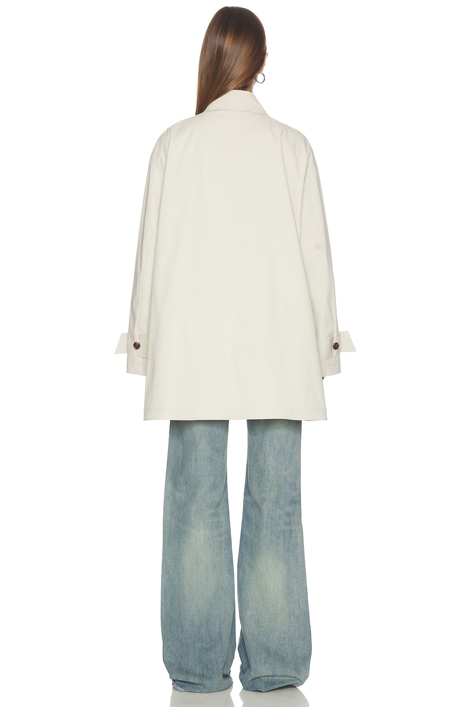 Theory A Line Trench in Sand | REVOLVE