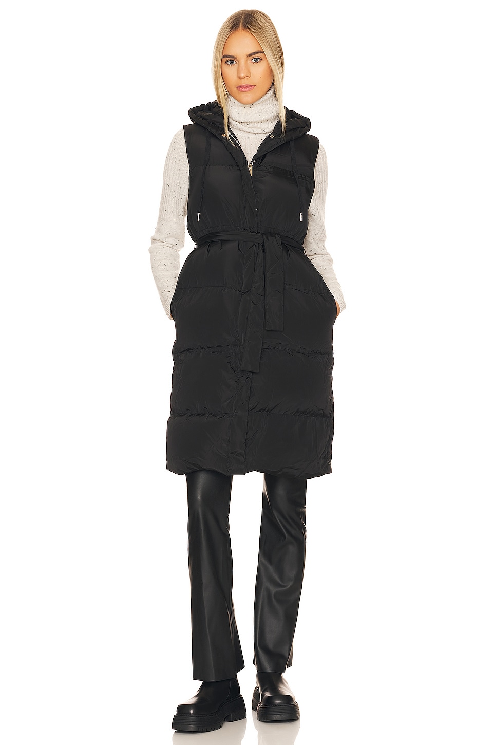 Toast Society Lara Puffer Vest in Black