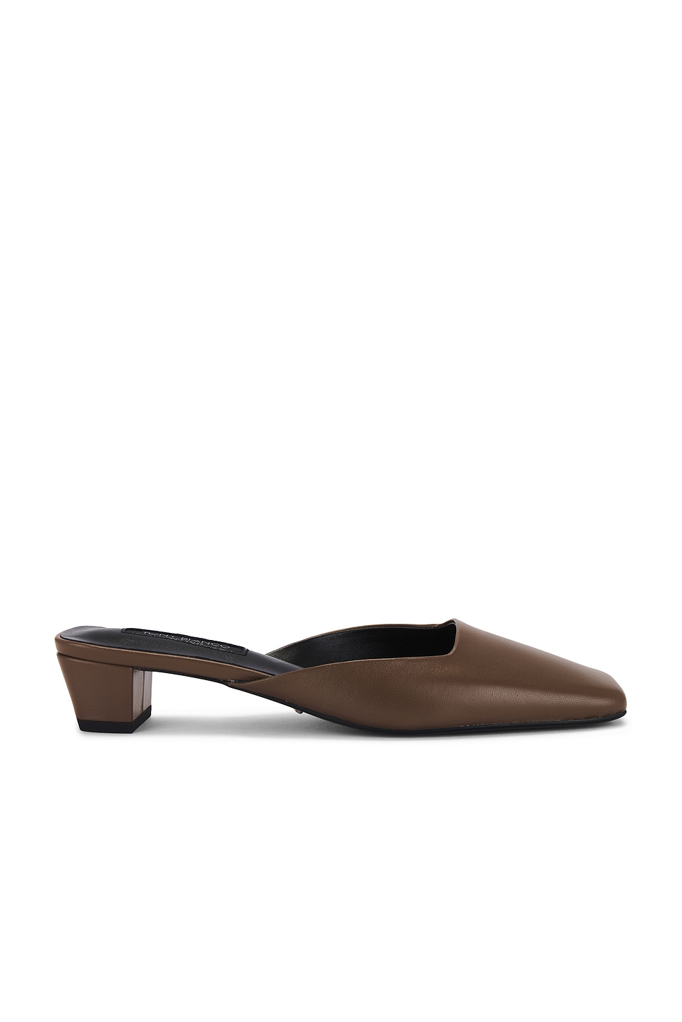★Tony Bianco★ シャーリー ミュール Tony Bianco Shirley Mule in Bone & Black | REVOLVE