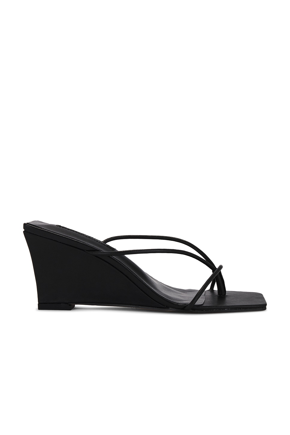 SALE★TONY BIANCO★GRETTA トングストラップサンダル ウェッジ Tony Bianco Gretta Sandal in Black | REVOLVE