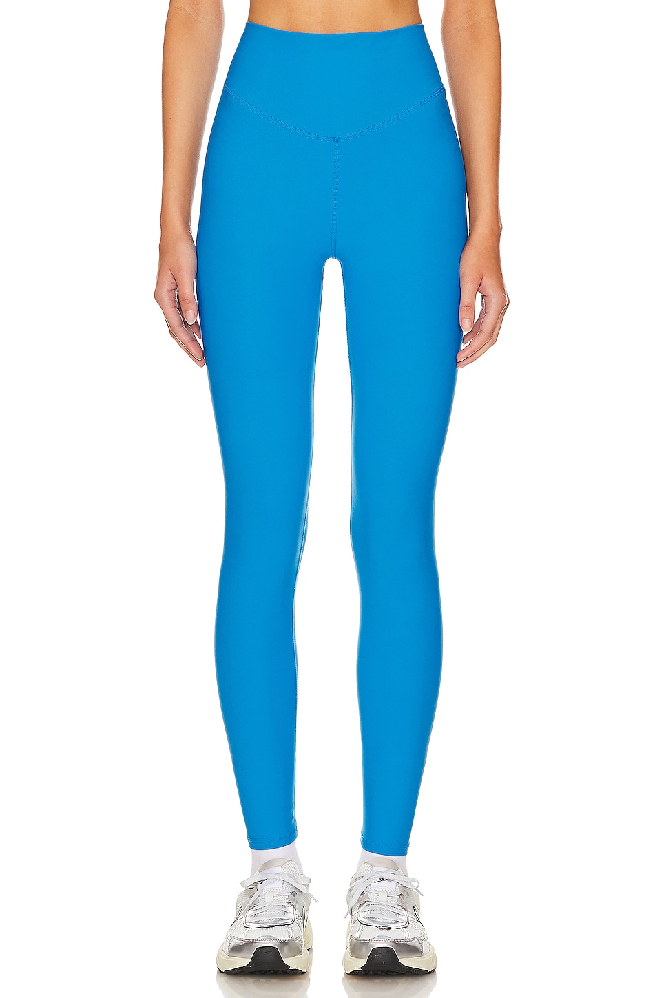 FORM SEAMLESS 25IN MIDI PANT in POOL