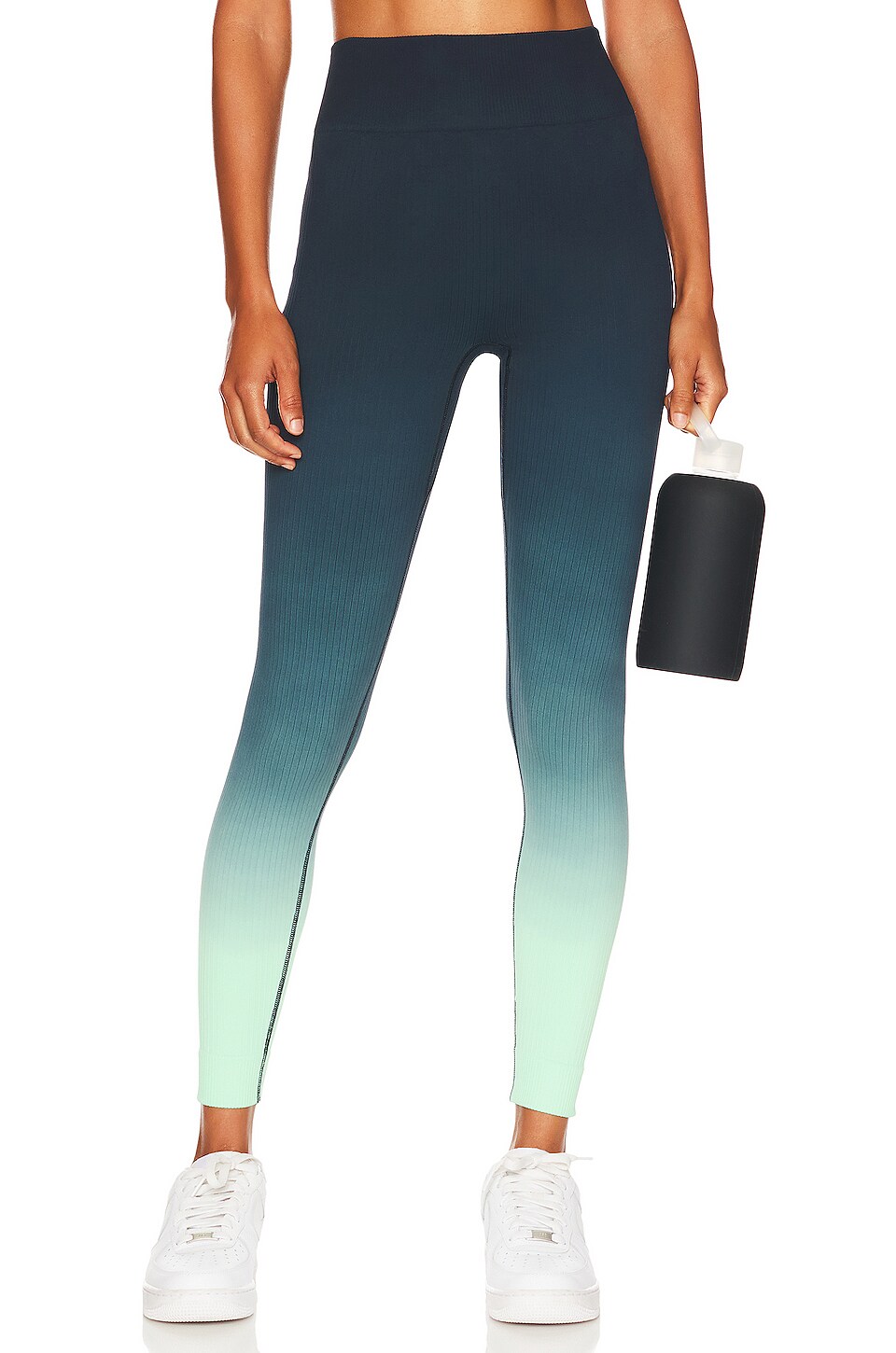 THE UPSIDE パンツ