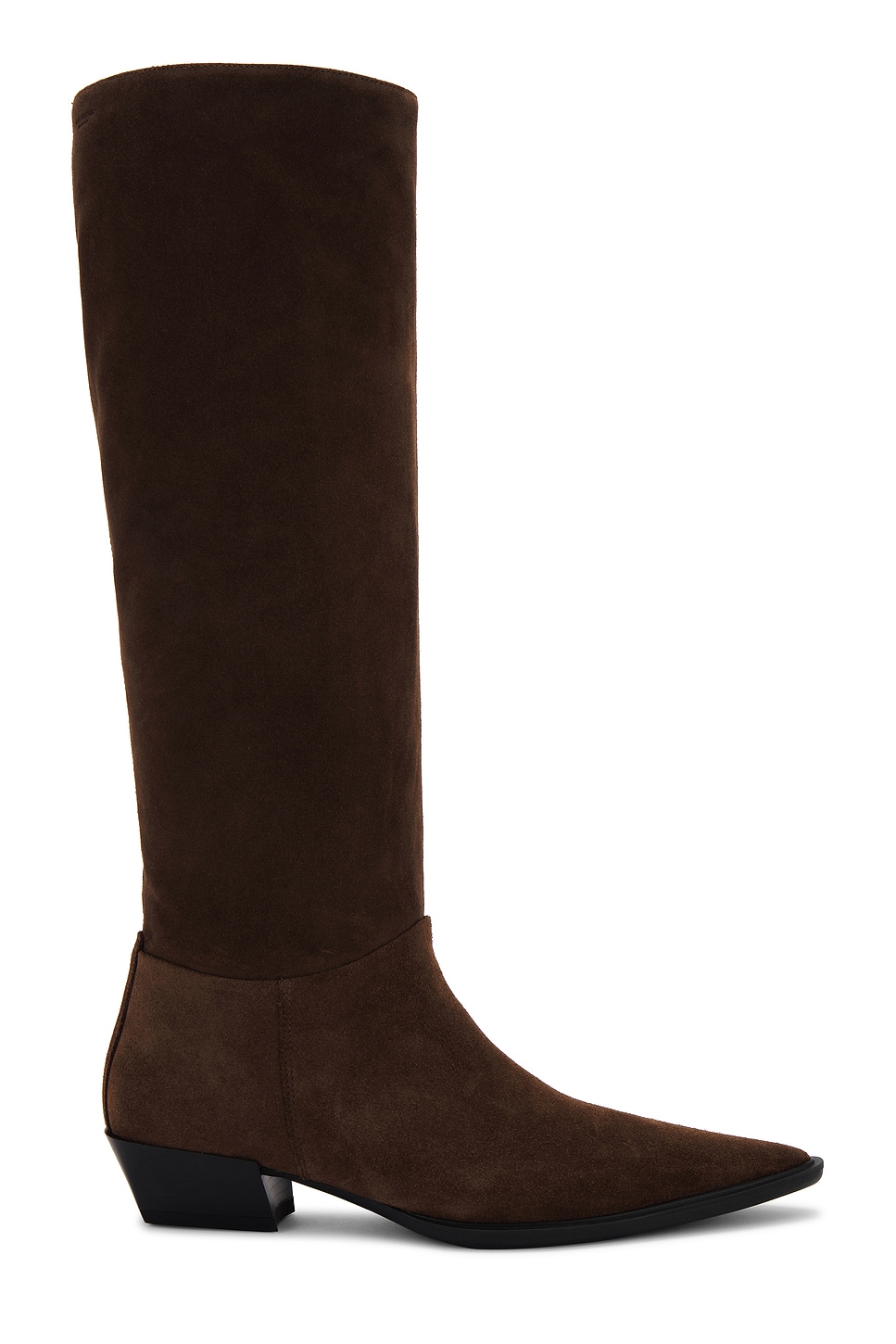 Cassie Boot