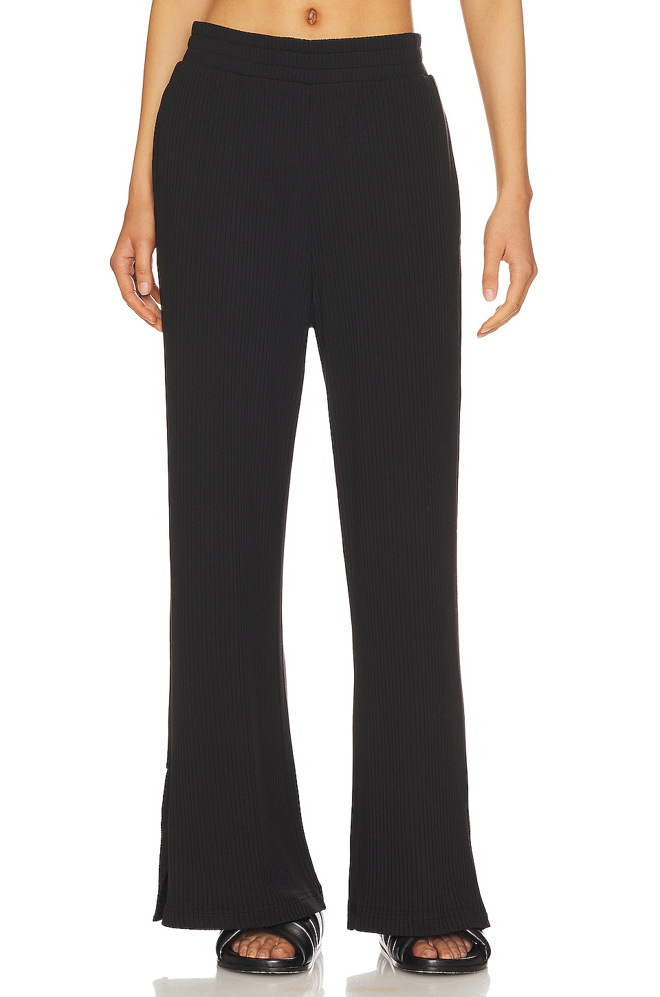 Varley Raya Split Hem Pant in Black
