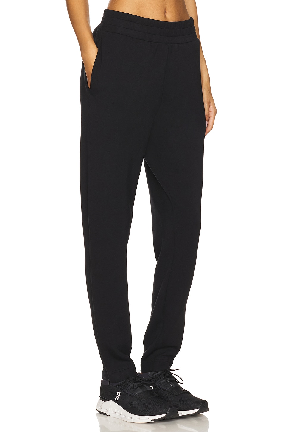 The Slim Zip Hem Pant 29.5"