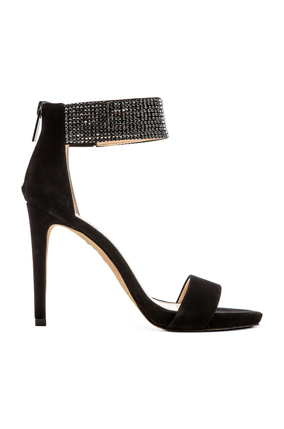 Escarpins VINCE CAMUTO En Cuir Noir Cloutés Et Ajourés - Talons Hauts - Taille 38 - Occasion TBE