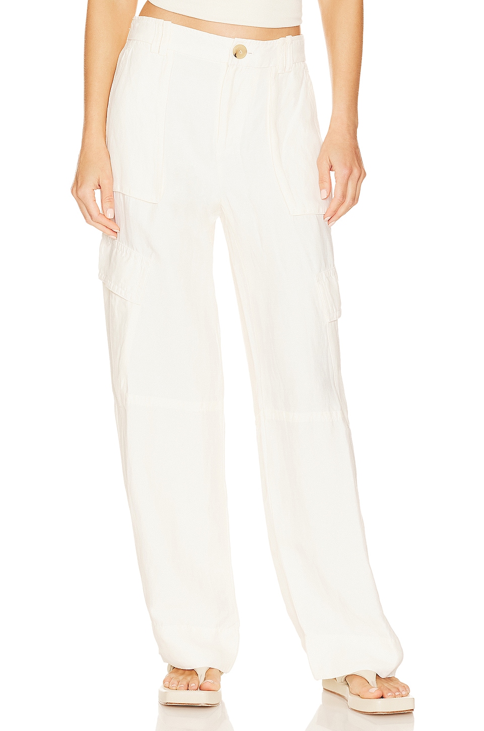 Vince Wide Leg Cargo Pant in Bone | REVOLVE