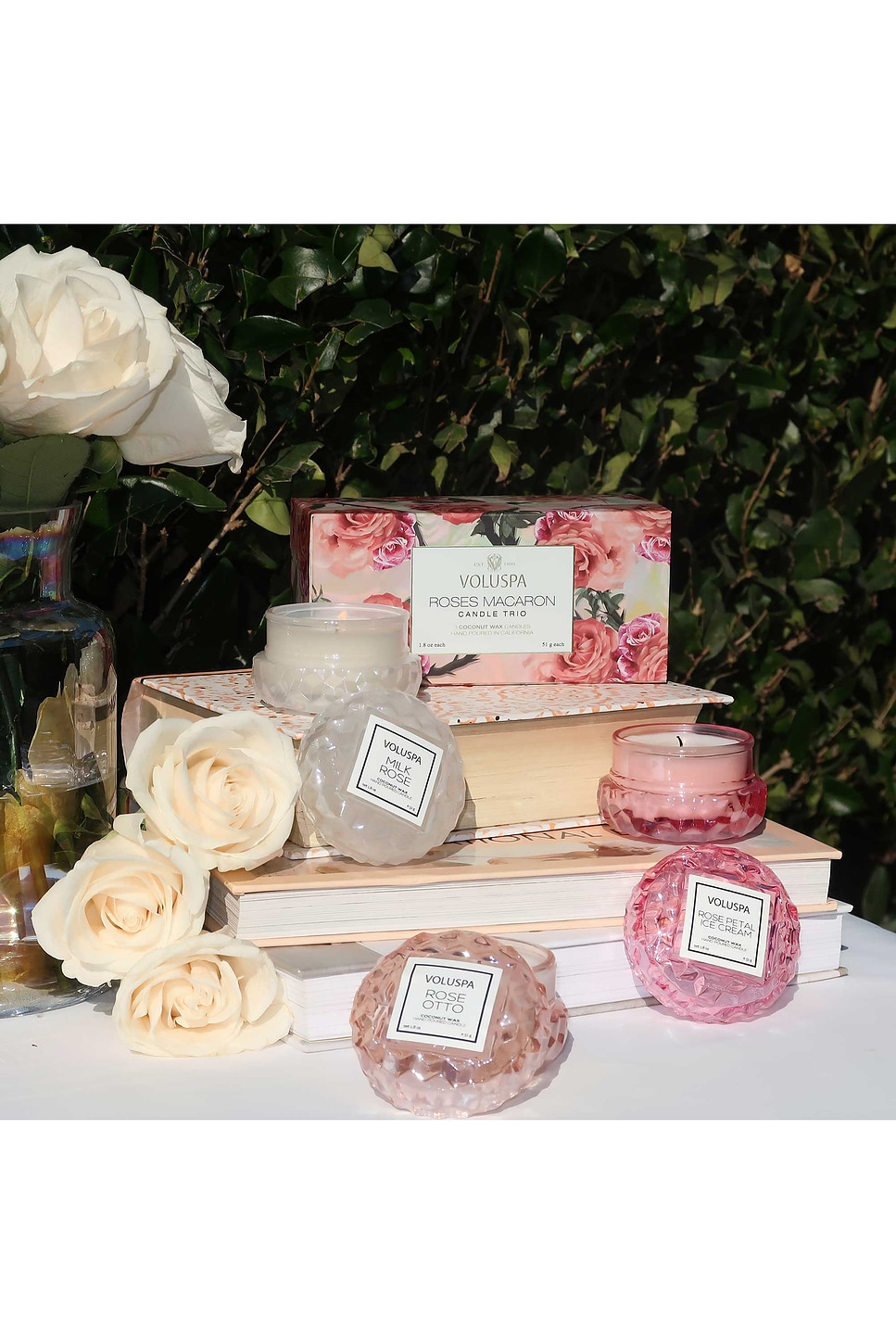 Roses Macaron Trio - thumbnail 3