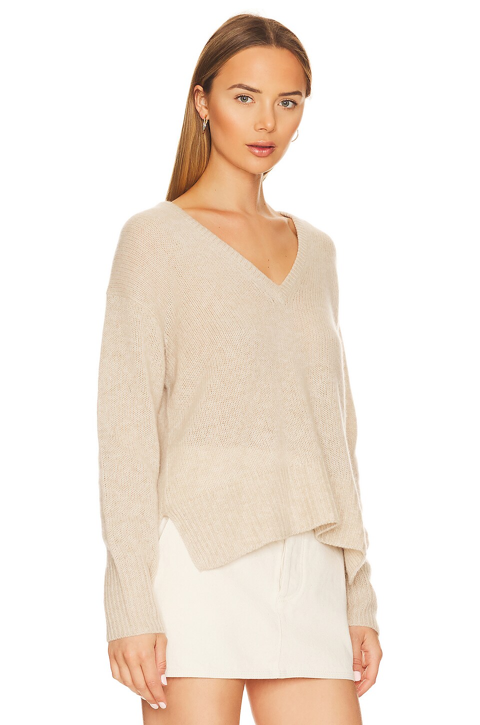 White + Warren Cashmere Featherweight Vneck in Toffee Heather