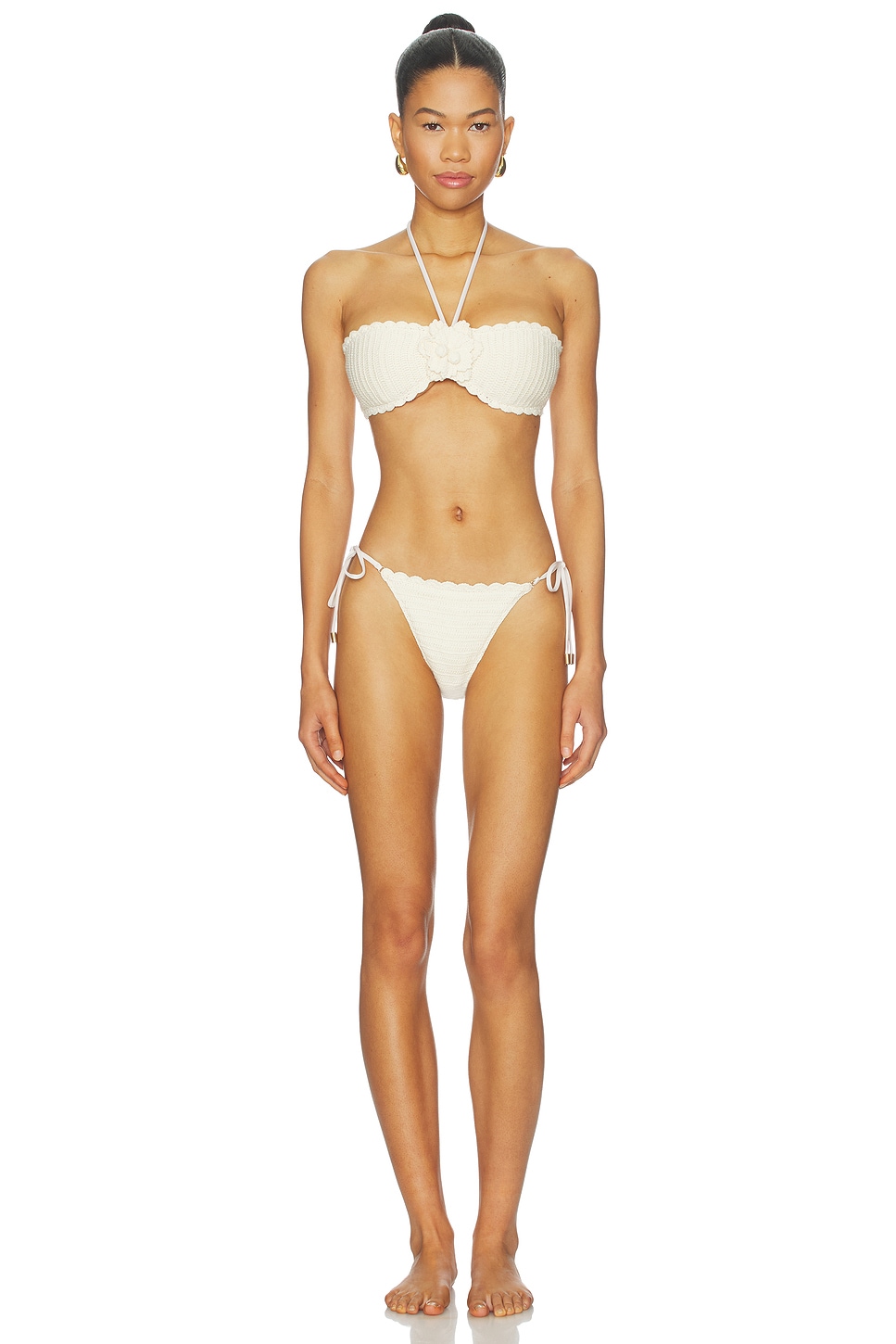ジマーマン　ZIMMERMANN クロシェビキニセット　ビキニ Zimmermann Awaken Crochet Flower Bikini Set in Cream | REVOLVE