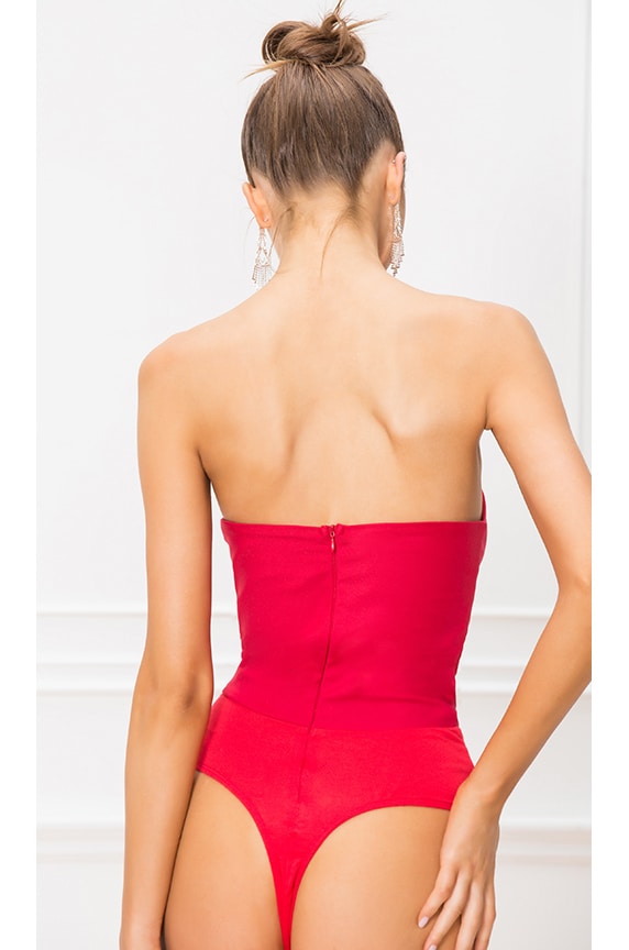 Superdown Stevie Sweetheart Bodysuit In Red