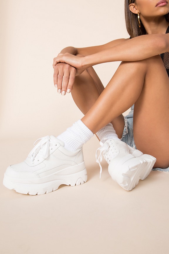 steve madden white leather shoes