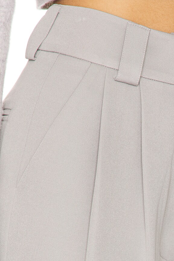 Superdown Evelina Shorts In Grey