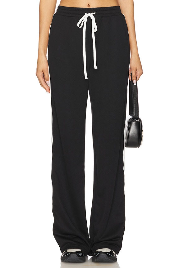 Superdown Jasmina Track Pant In Black