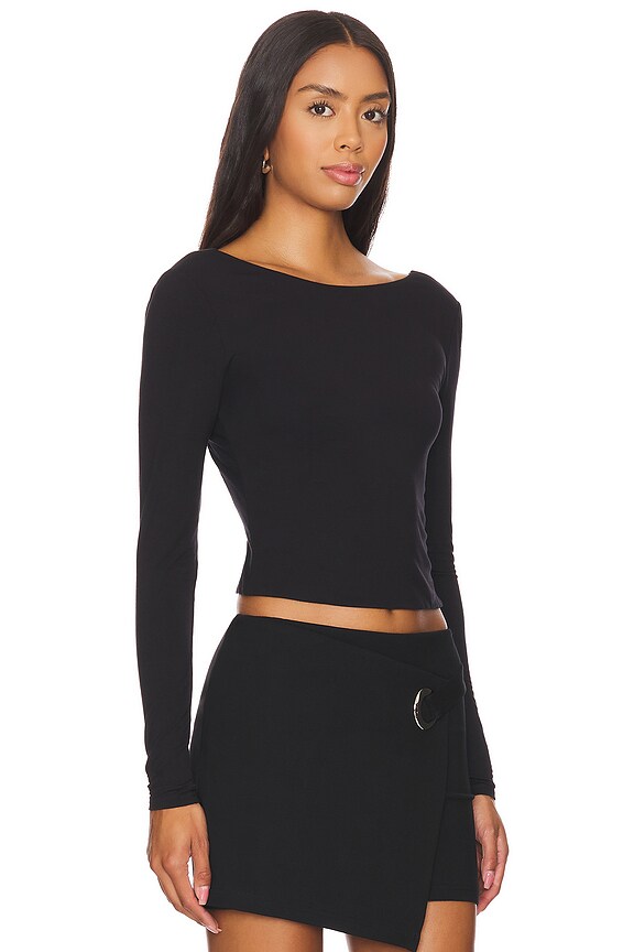 Superdown Esme Top In Black