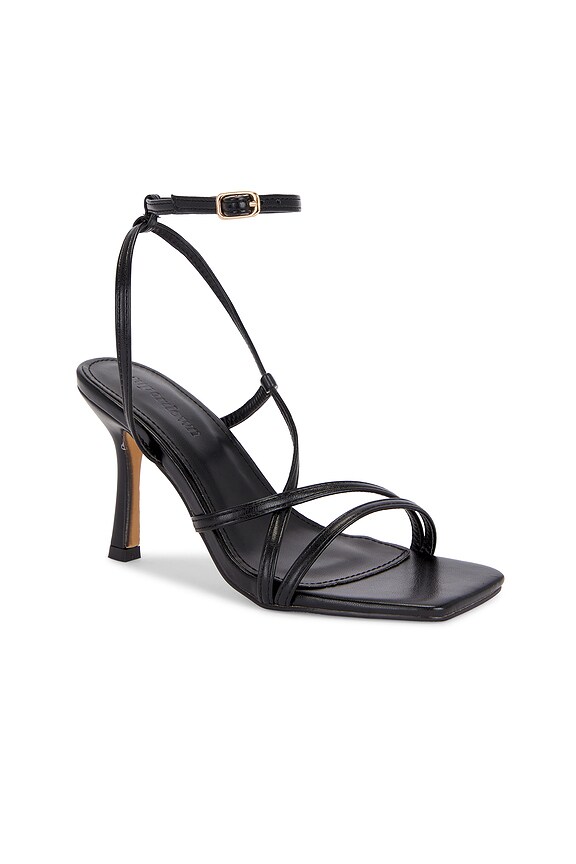 Superdown Luna Heel In Black