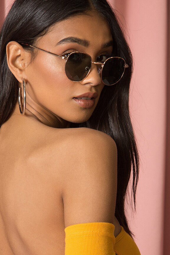 Image 1 of Round Sunglasses in Rose Gold & Green