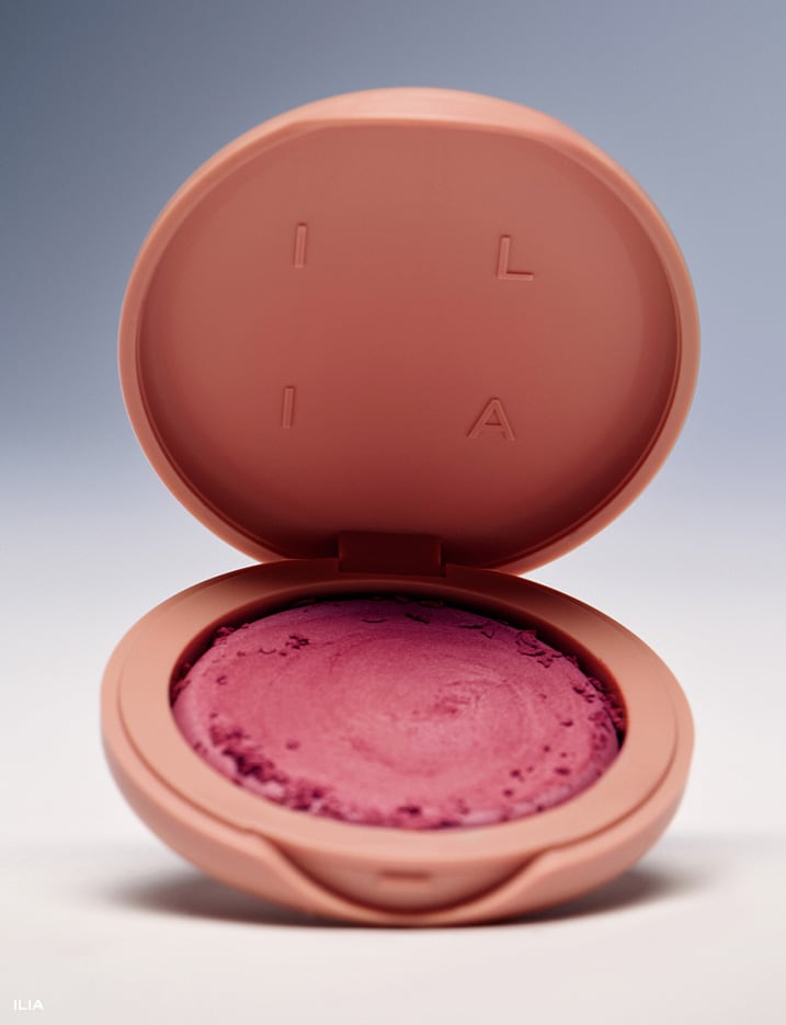 Container of ILIA Soft Focus Blurring Blush.